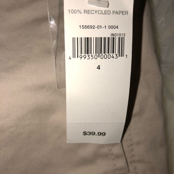Gap Khakis Short size 4 The Girlfriend 6 inch - Picture 2 of 3